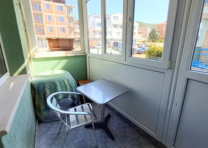 Apartment Family 2bdr In The Center Sveti Vlas