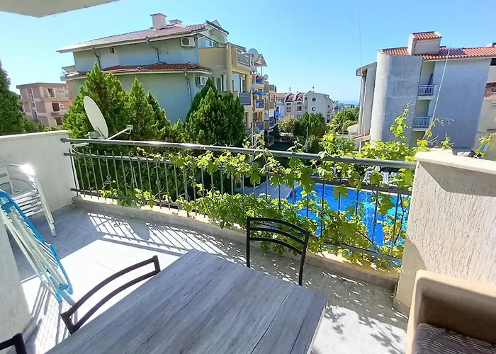 Family 2bdr In The Center Apartment *