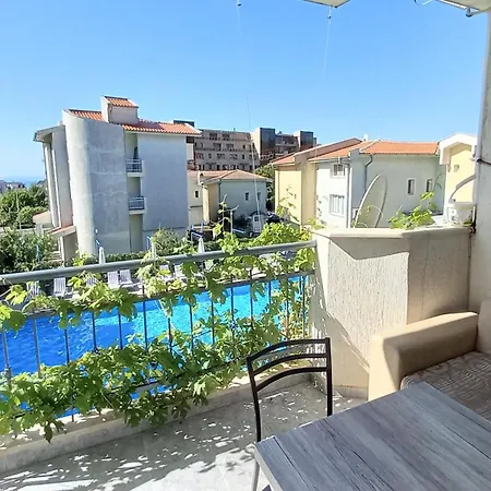 Family 2bdr In The Center Apartment *