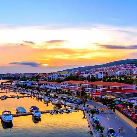 Family 2bdr In The Center Apartment Sveti Vlas